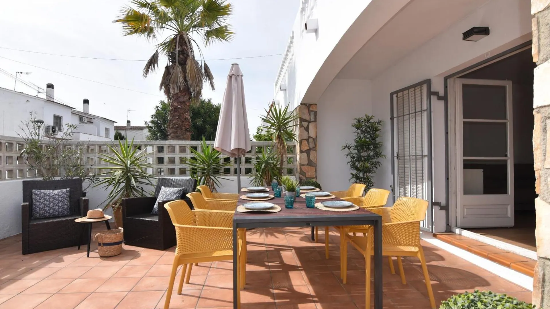 L' Escala Holiday Home Gabriela